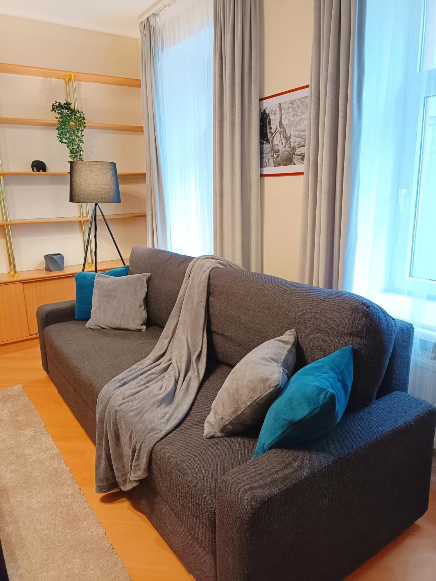 Two Bedroom Apartment In Old Town, Up To 6 Guests 리가 외부 사진